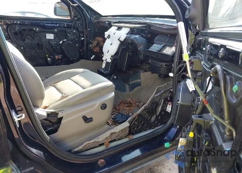 2011 Jeep Grand Cherokee Laredo from USA, damaged, VIN 1J4RR4GT0BC516732